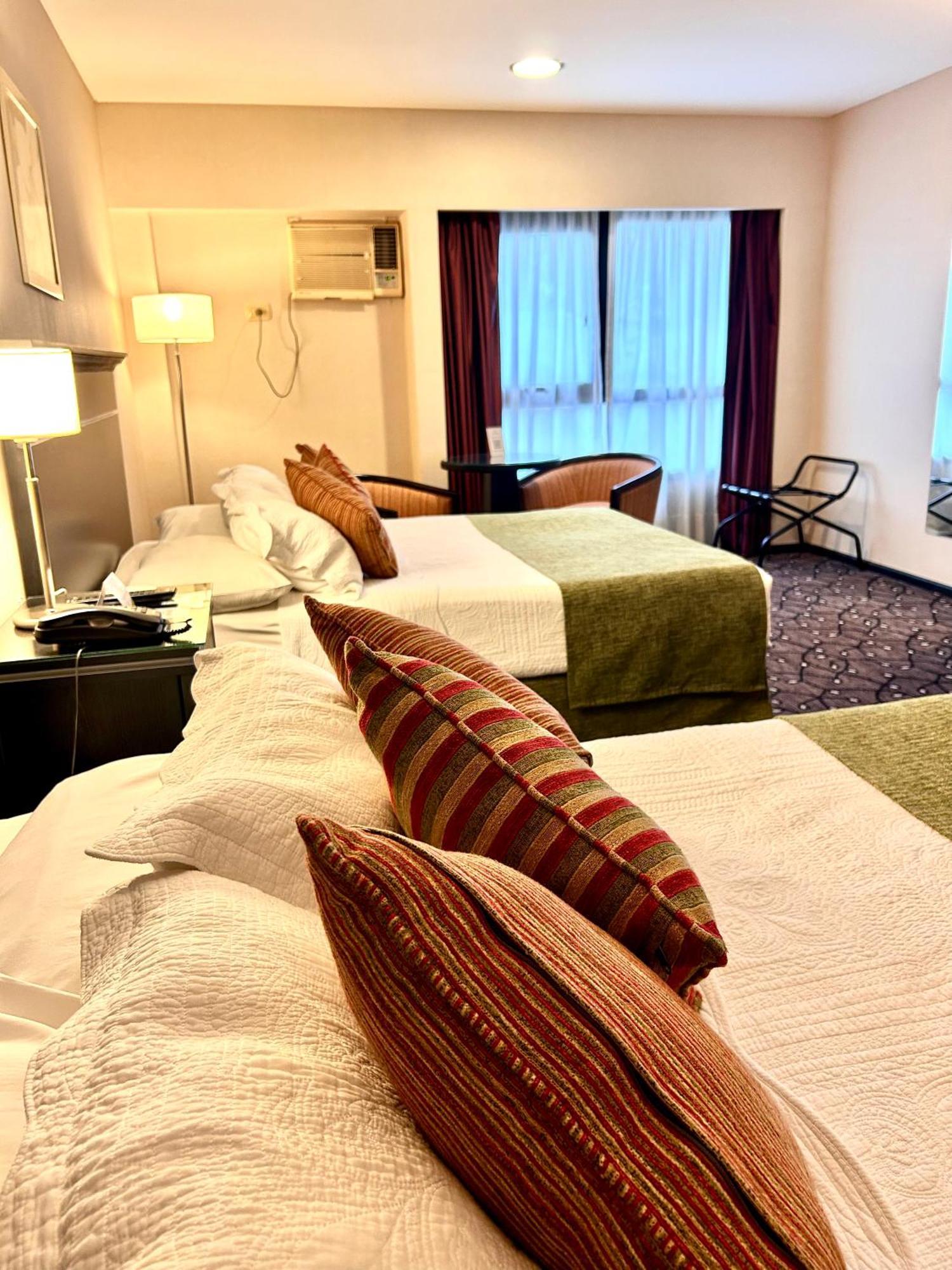 Condado Hotel Casino Ґоя Екстер'єр фото