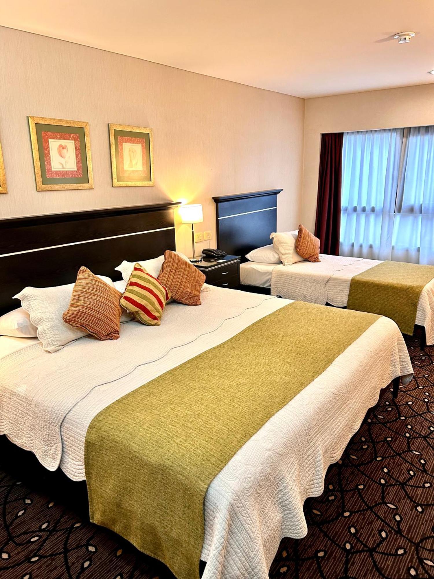 Condado Hotel Casino Ґоя Екстер'єр фото