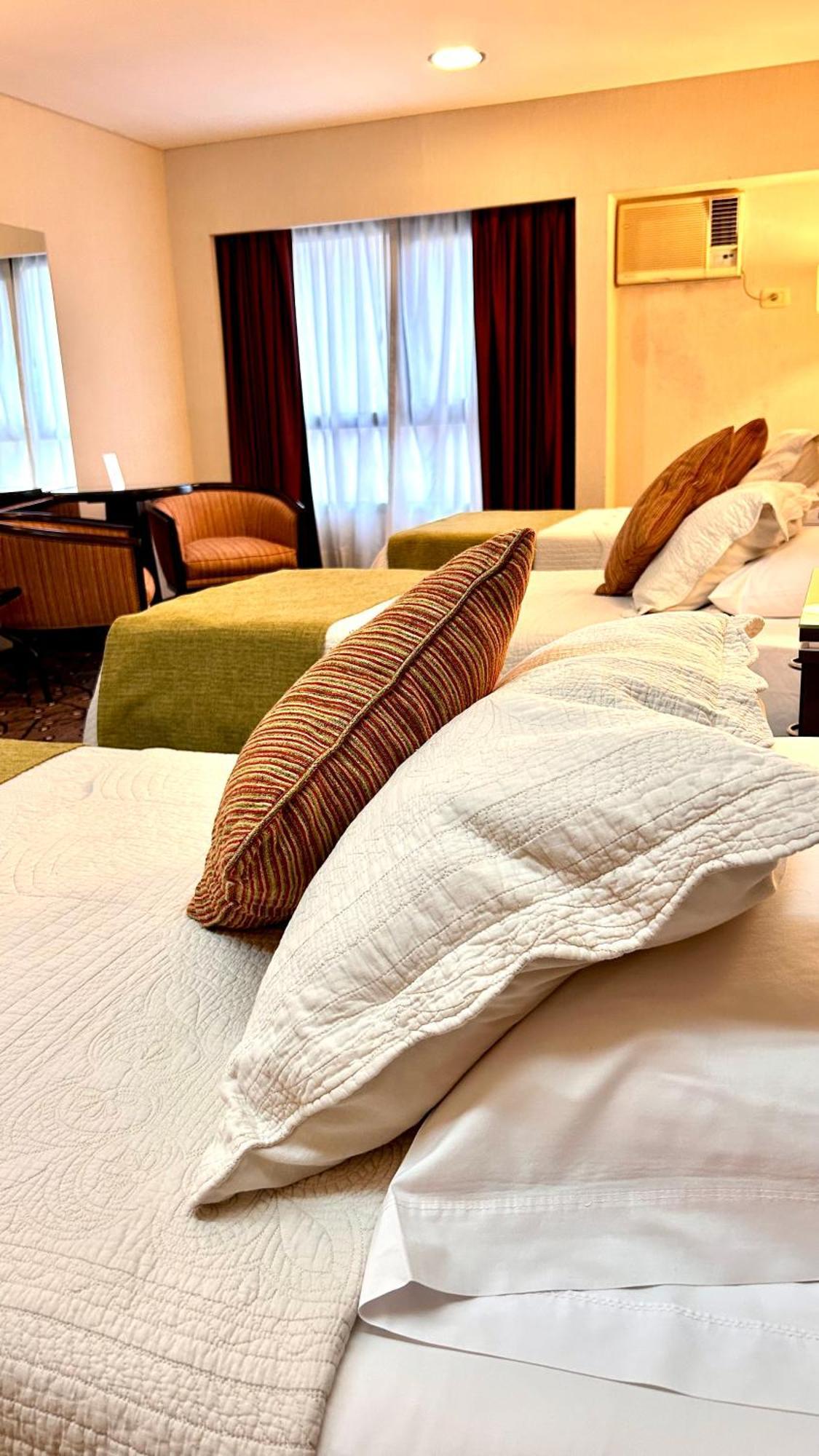 Condado Hotel Casino Ґоя Екстер'єр фото